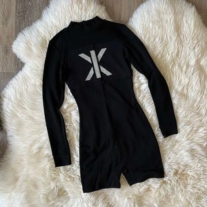 One piece long sleeve jumpsuit shorts small